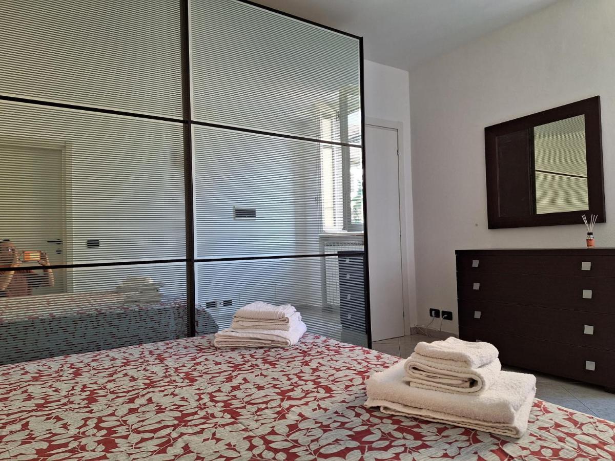 Appartamento La Casa Dei Nonni Malnate Buitenkant foto